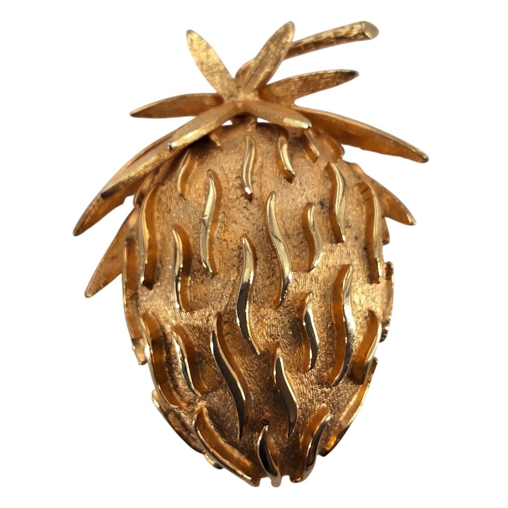 VTG 70s Marvella Gold Tone Pineapple Brooch Tropical Hospitality Statement Pin